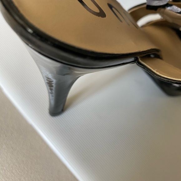 UNISA SHOE BLACK & WHITE LACE UP SANDALS WITH 4” HEELS. NWOT LEATHER INSOLE - Picture 6 of 12